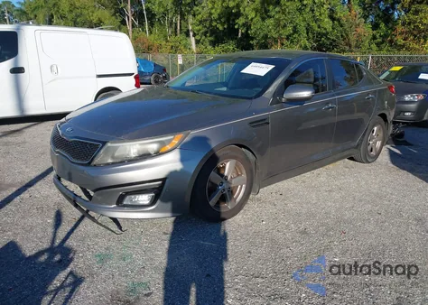 2015 Kia Optima Lx z USA, uszkodzony, nr VIN 5XXGM4A78FG493908